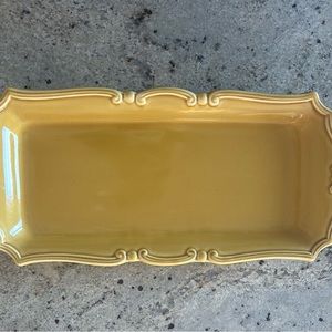 Williams Sonoma Dijon Yellow Scalloped Platter